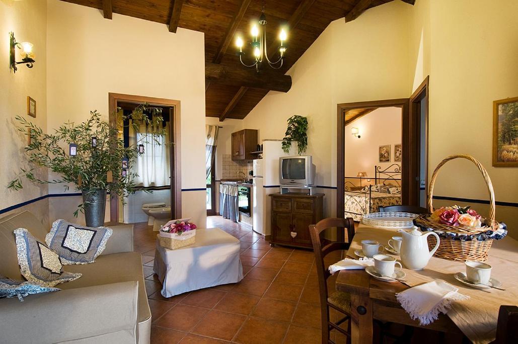 Agriturismo Poggio Di Maremma Pescia Romana Extérieur photo